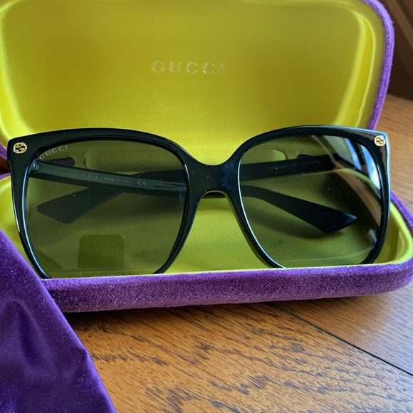 Women’s Gucci Sunglasses 🕶️ - Picture 4 of 8